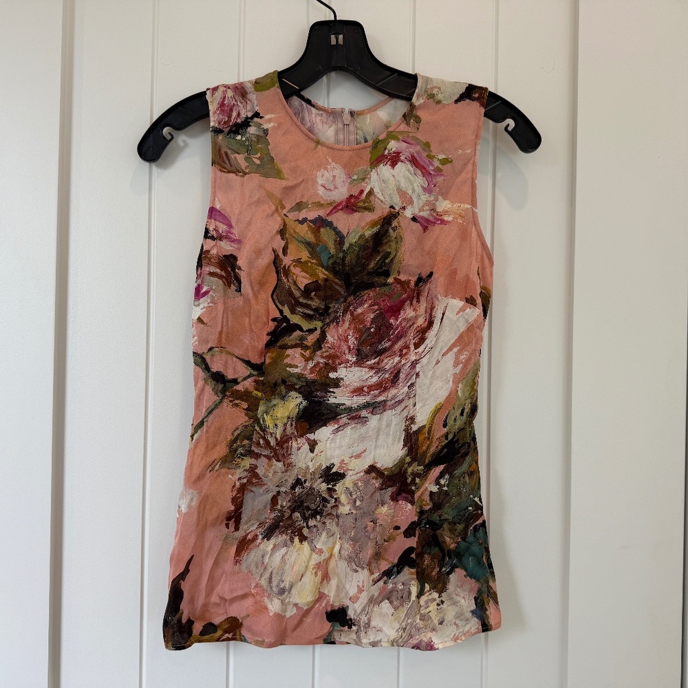 DOLCE & GABBANA SILK FLORAL SLEEVELESS BLOUSE, 36